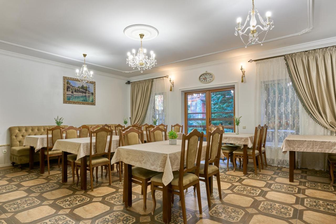 Tsaryna Sadyba Yablunytsya Ngoại thất bức ảnh